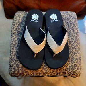 NIB. Yellow box, taupe thong sandals, size 7.5